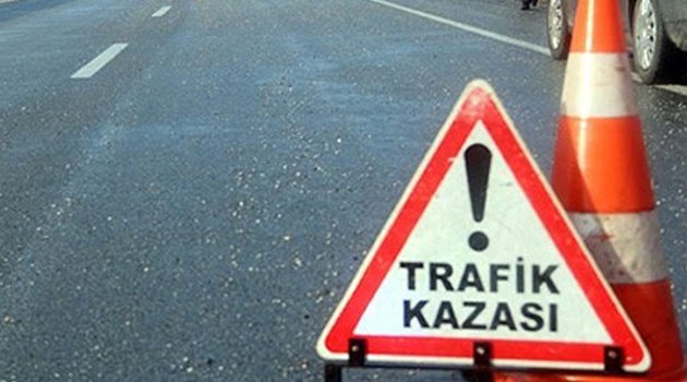 Tır ile otobüsü çarpıştı! 10 yaralı var
