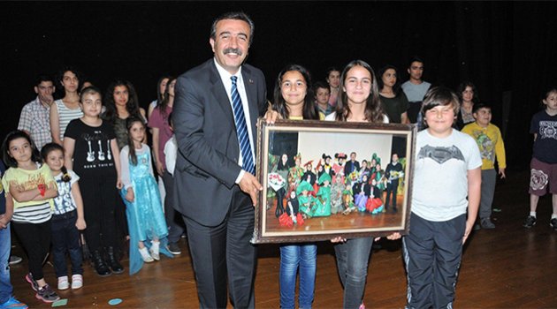 Tiyatro Kursuna Yabancı İlgisi