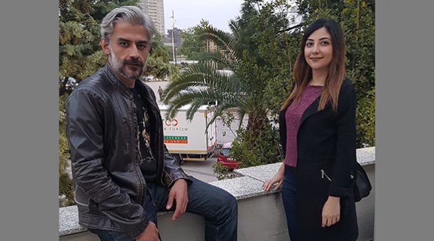 ‘Tiyatro sahnesinde kendimi daha iyi hissediyorum’