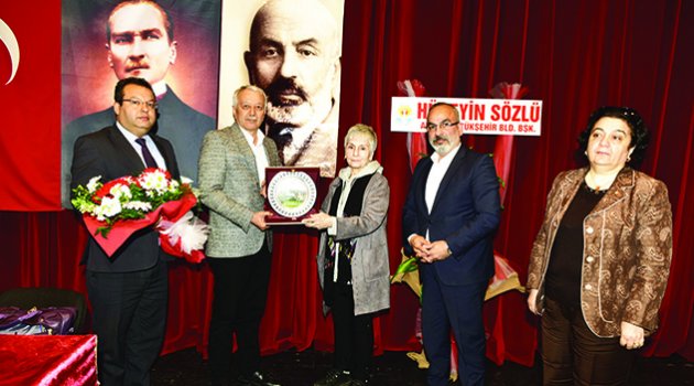 Torunu, Mehmet Akif Ersoy’u anlattı