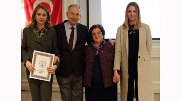 TÖZOK’tan Adana Koleji’ne 30 yıl plaketi