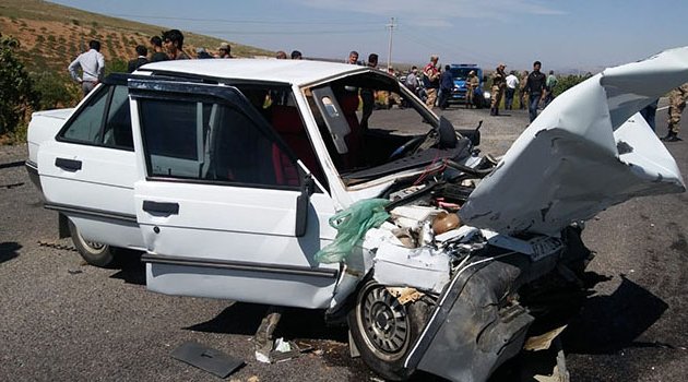 Trafik kazası! 2 ölü 7 yaralı