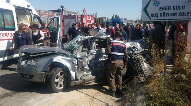 Trafik kazası! 4 ölü var