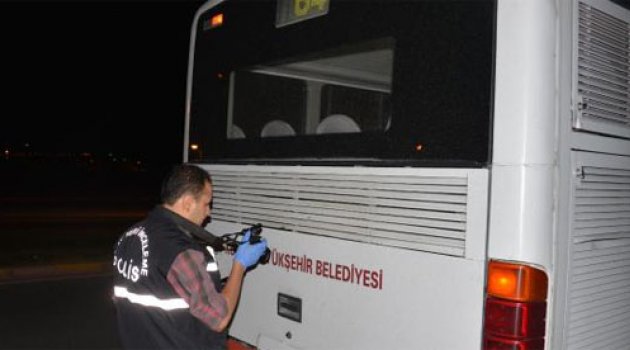 Trafik magandaları belediye otobüsüne kurşun yağdırdı