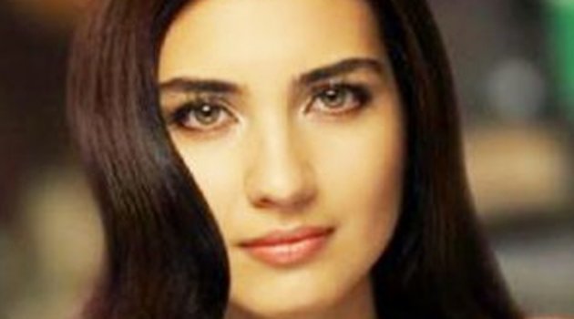 Tuba Büyüküstün Üniversite Derslerine Konu Oldu