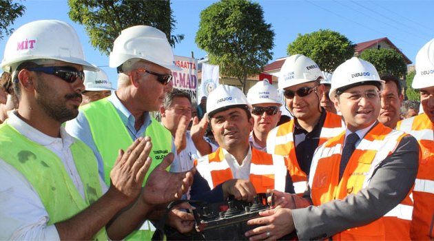 Tufanbeyli kapalı semt pazarının temeli atıldı
