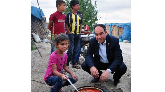 Tümer: "Tarım işçilerine kamp alanı oluşturulmalı"