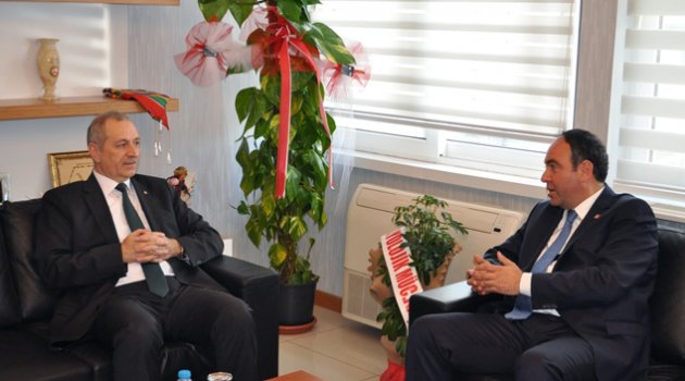 Tümer: "Türkiye ve Adana için olumlu işler yapacağız"