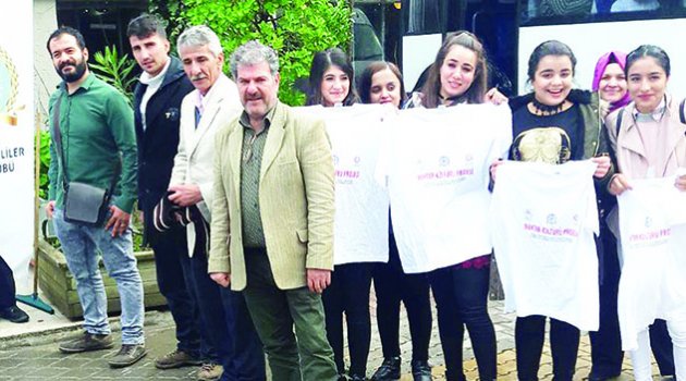 Turistik yerleri gezdiler