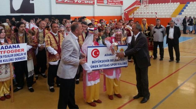 Türk halk oyunlarında iki şampiyonluk