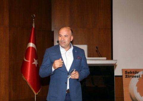 Türk işadamı, Alman Derneğinden istifa etti