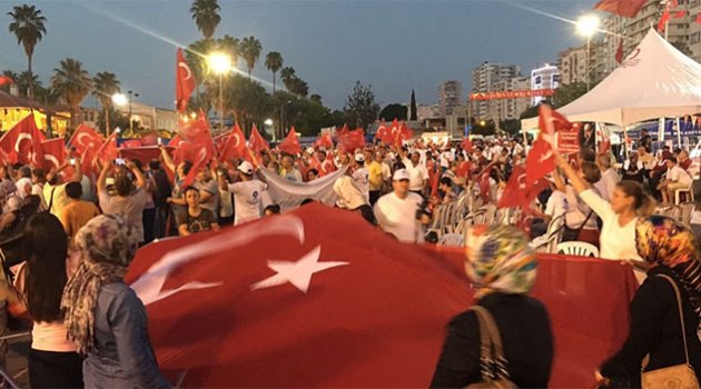 Türk Kızılayı, Milleti İle Demokrasi Nöbetinde