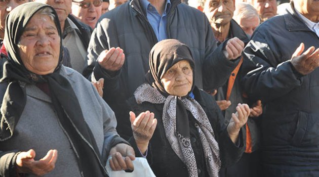 Türkan bebek ve şehitler dualarla anıldı