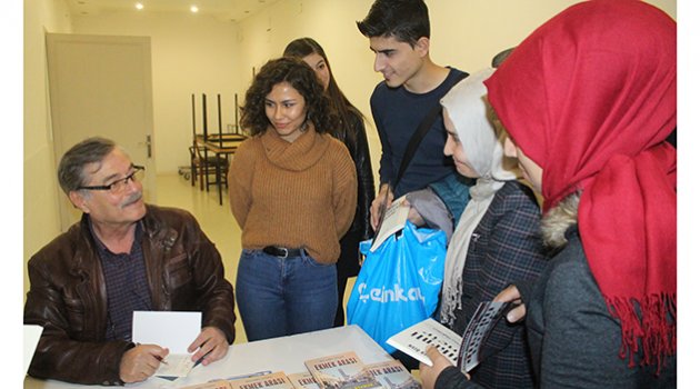 ‘Türkçe sokak, medya, magazin  ve telefon diliyle yozlaştırılıyor’