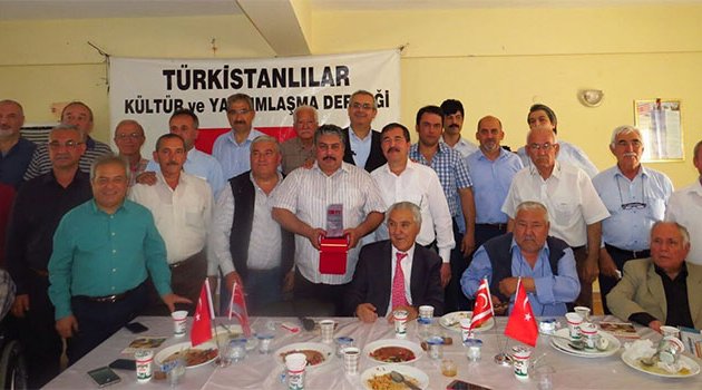 Türkistanlılardan Sümelek Kutlaması