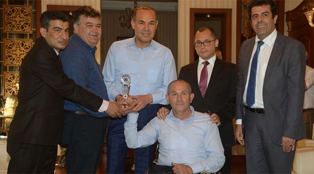Türkiye En İyi Uygulama Ödül’ü Adana Kent Konseyi Engelli Meclisi’ne