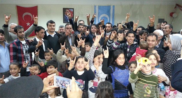 Türkmenlere "Türk Gecesi"