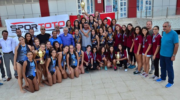 U17 Bayanlar Federasyon Kupası İzmir Esti’nin