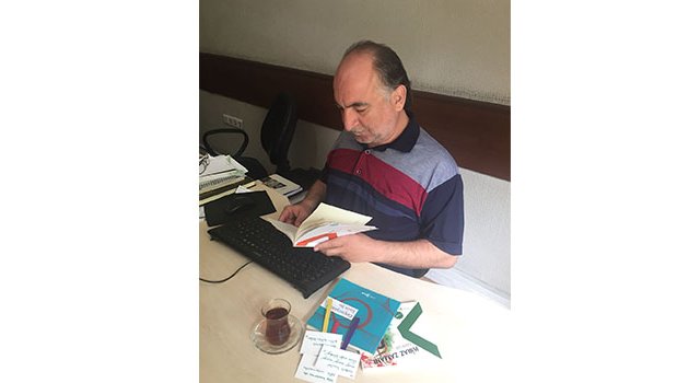 Üç kitap geldi uzaktan…