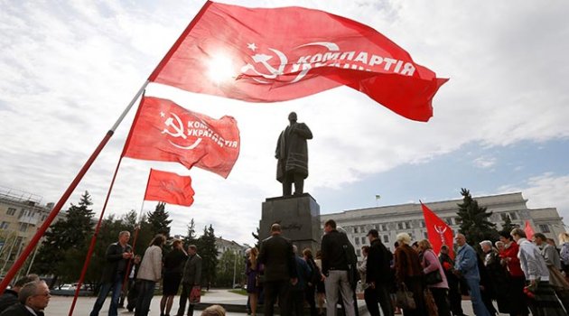 Ukrayna’da komünist partilere seçim yasağı