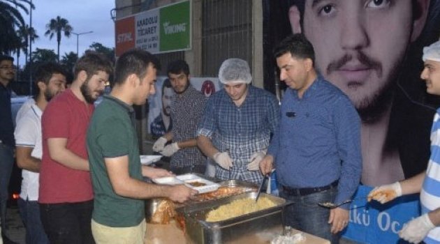 Ülkü Ocakları iftar sofrasında