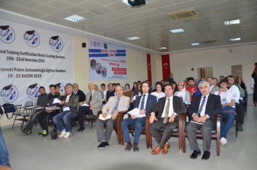 Uluslararası Profesyonel Paten Antrenör Eğitim Semineri başladı