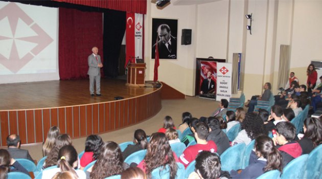 Üniversite adaylarına rehber oldular