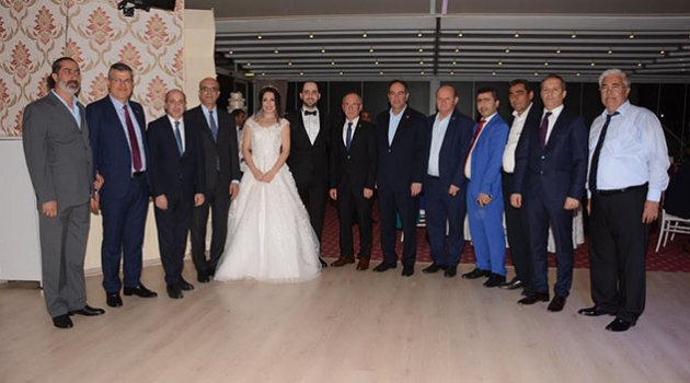 Üniversite aşkı nikâhla taçlandı