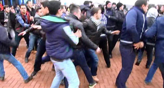 Üniversite karıştı