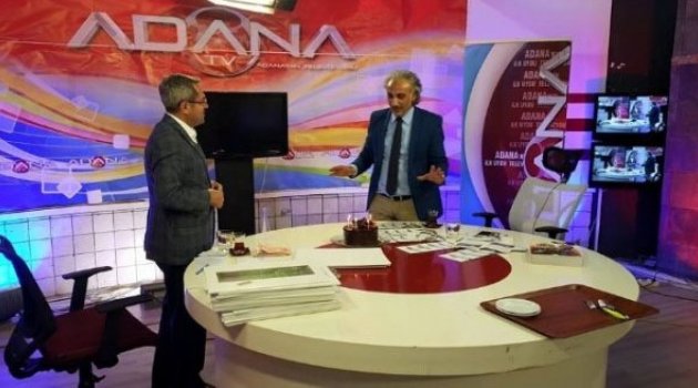 Ünüvar’a canlı yayında doğum günü sürprizi