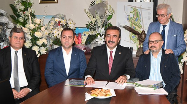 Usta çizerler Adana’ya geliyor