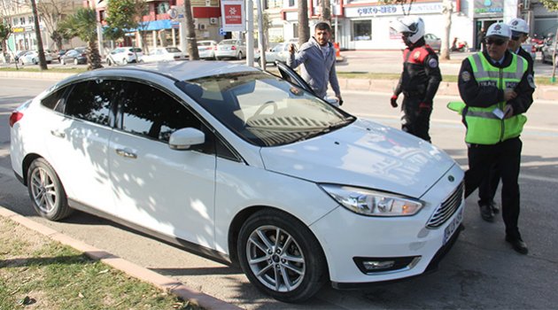 Uygulamadan kaçan sürücü polisi alarma geçirdi