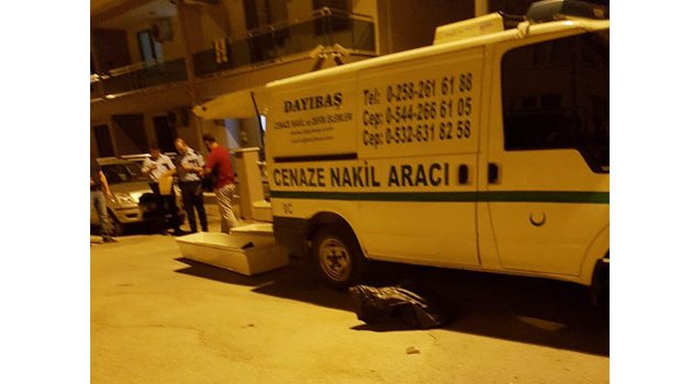 Uyuşturucu iki gencin canını aldı