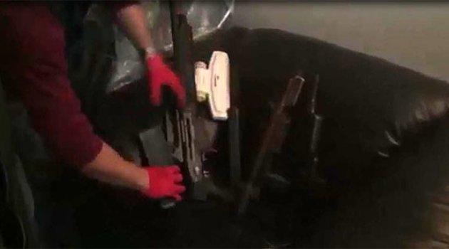 Uyuşturucu operasyonunda suikast silahları bulundu