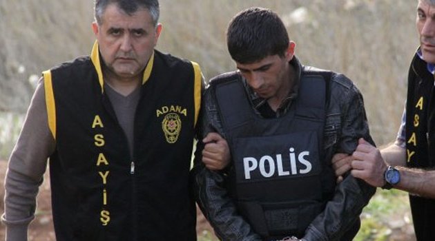 Vahşi cinayeti işledi canlı yayına çıktı