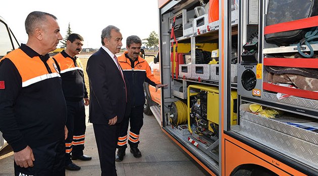 Vali Büyük: "Afet ve acil durumlarla mücadelede eğitim ve bilinçlenme çok önemli"