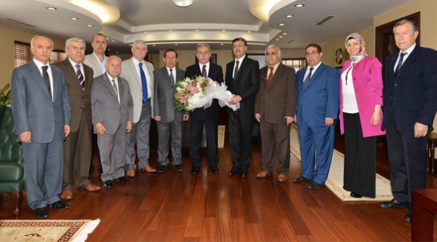 Vali Büyük’e, “Vakıflar Haftası” ziyareti