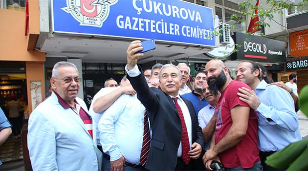 Vali Büyük gazetecilere veda etti