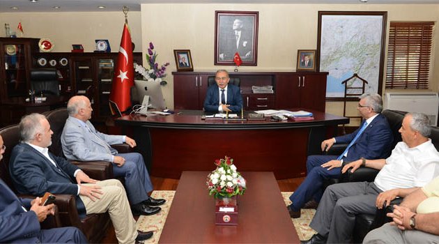 Vali Büyük: "Kızılay’ın gönüllü neferleriyiz"