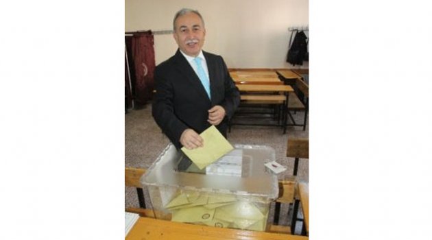 Vali Büyük oyunu kullandı