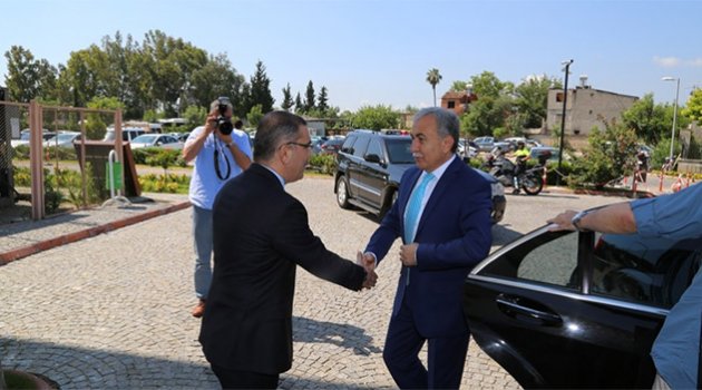 Vali Büyük’ten Başkan Çelikcan’a veda ziyareti