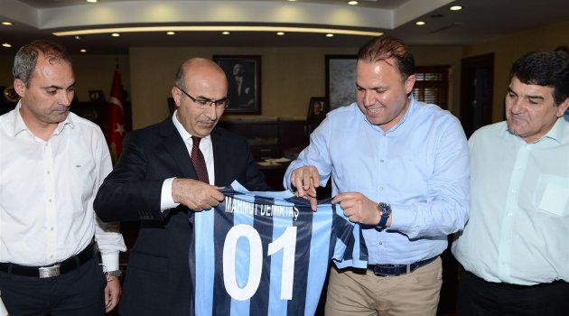 Vali Demirtaş’a Demirspor forması