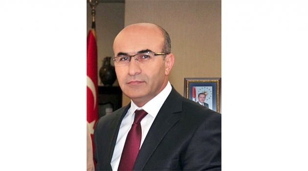 Vali Demirtaş, Adanalıları "Demokrasi ve Şehitler Mitingi"ne davet etti