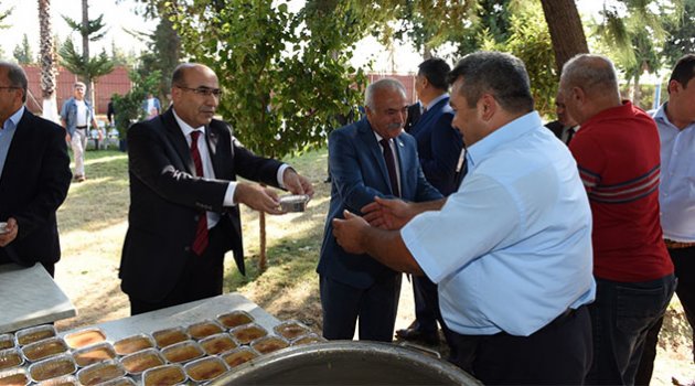 Vali Demirtaş, “Aşure Günü” etkinliğine katıldı