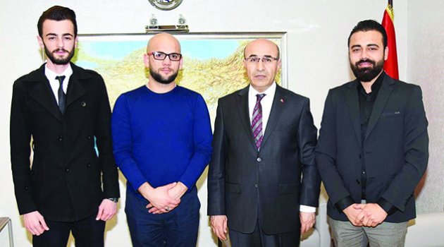 Vali Demirtaş, berber İbrahim  Şentürk’ü makamında kabul etti