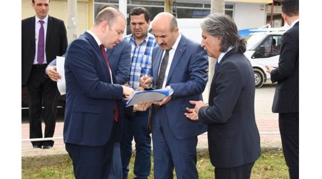 Vali Demirtaş, Cumhurbaşkanı Erdoğan’ın Vatandaşlarla Buluşacağı Alanda İncelemelerde Bulundu