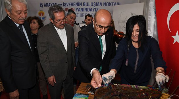 Vali Demirtaş ebru yaptı