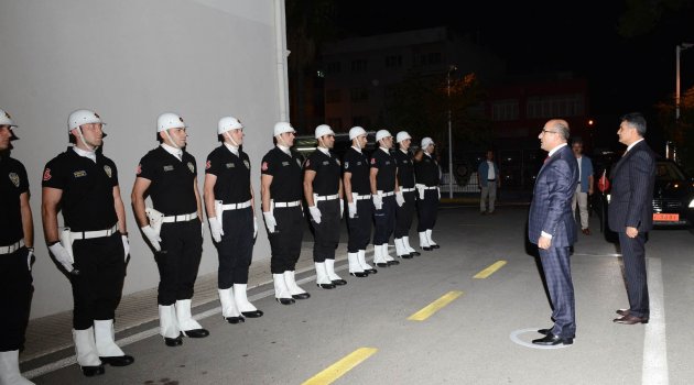 Vali Demirtaş, emniyet ve jandarmadan brifing aldı