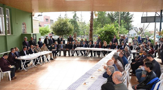 Vali Demirtaş halkla buluştu