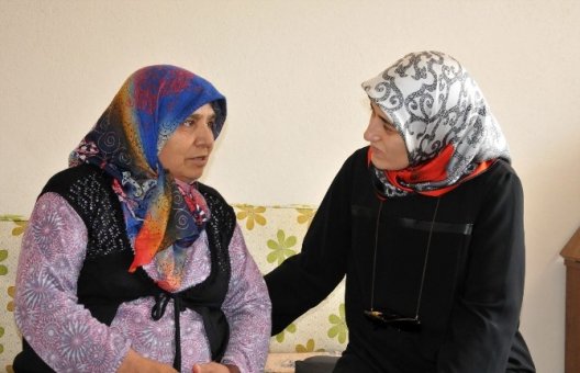 Vali Demirtaş’ın Eşinden Şehit Ailelerine Ziyaret